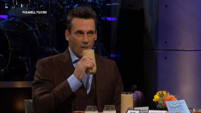 Jon Hamm isst alles, wetten?